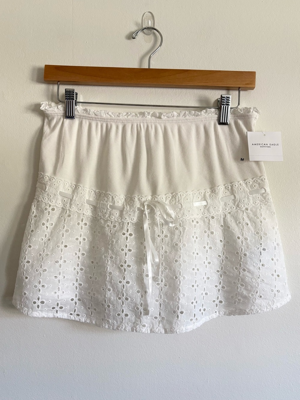American Eagle Outfitters White Eyelet Tube Top / Strapless Cami NEW